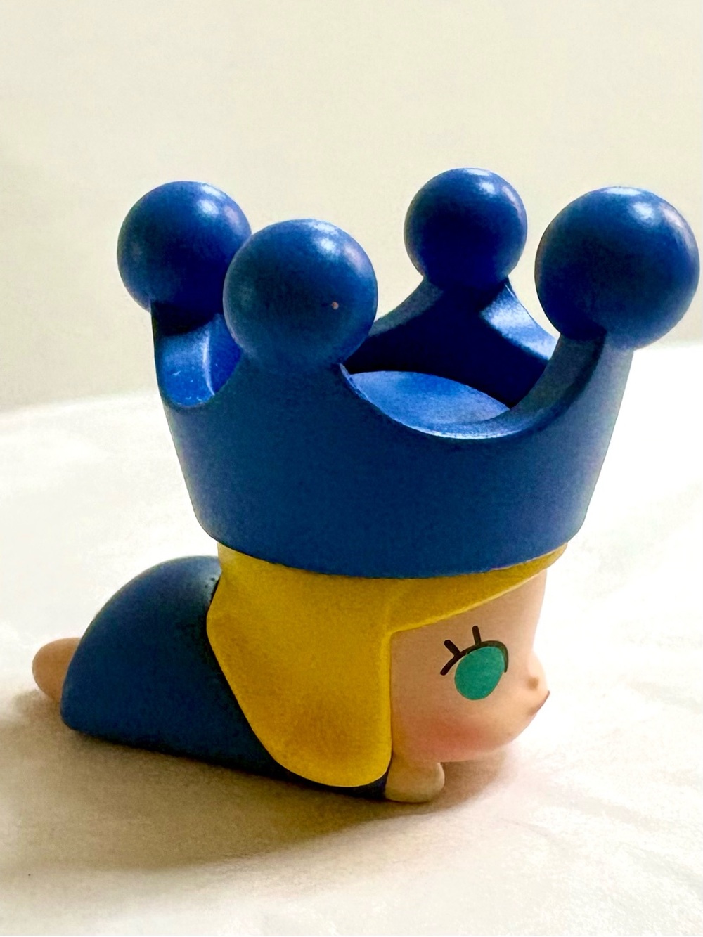 Royal Molly Pop Bean from the Laying Down series! Discontinued.